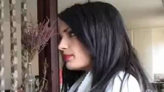 Nina Roberts wird tief gefickt Nina Roberts wird tief gefickt