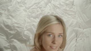 Dehnung für das kleine Kätzchen