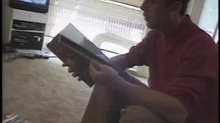 Ein schwarzes und haariges Cheerleader