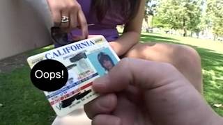 Alana Leigh wird ins Gesicht gewichst