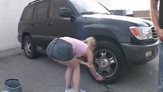 Ally Ann kümmert sich um einen Schwanz Ally Ann kümmert sich um einen Schwanz