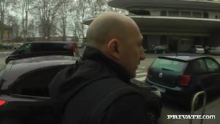 Asia Morante ist eine notgeile Psychiaterin