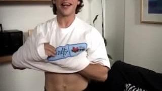 Sky trifft draußen einen Fremden und fickt ihn