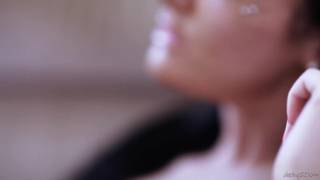 Amica Bentley ist eine schicke und heiße Milf