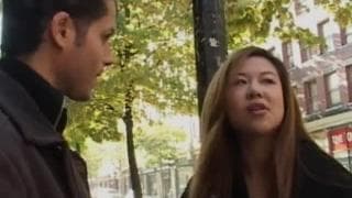 Die Muschi von Ming wird gefingert und gefickt