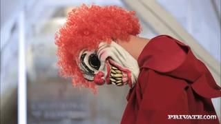 Jeder will Barra Brass auf der Party vögeln