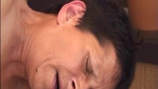 Esmeranda will Sex mit dem Kumpel ihres Enkels