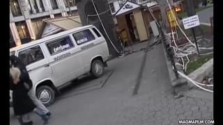 MAGMA FILM Blondine im Park gefickt