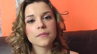 Zwei notgeile Pornostars teilen einen Schwanz