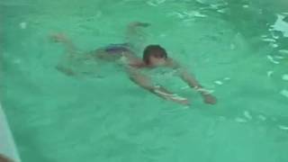 Monica Cameron liebt es Sex am Pool zu haben