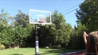 Dieses junge Teen wird zum 3er eingeladen