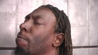 Candy Monroe geniest einen Dreier mit Freund