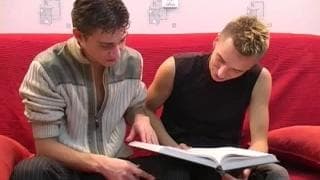 Dieser Typ will mit seinem sexy Freund lernen