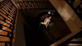 Aurora Snow liebt schwarze Schwänze