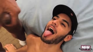 Zwei schwule Freunde haben analen Sex