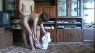 Diese sexy Mama wird durchgefickt