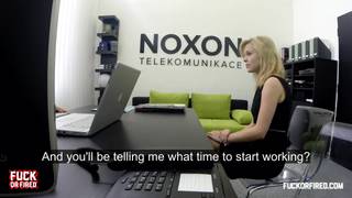Blonde Büro-Schlampe fickt ihren Chef Blonde Büro-Schlampe fickt ihren Chef