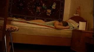 Eine kleine Frau fickt älteren Typen