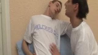 Creampie unter schwulen Freunden Creampie unter schwulen Freunden