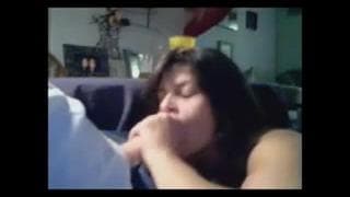 Versauter Amateur gibt schönen Blowjob Versauter Amateur gibt schönen Blowjob