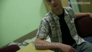 Junge Sahneschnitte für Geld gefickt! Junge Sahneschnitte für Geld gefickt!