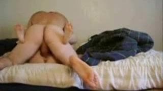 Ein schöner Fick auf dem Bett