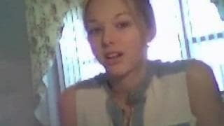 Webcamvideo eines schönen jungen Mädchen