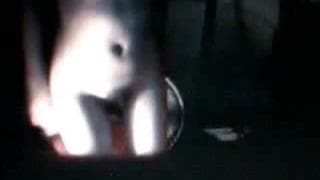 Haarige Asiatin vor der Webcam Haarige Asiatin vor der Webcam
