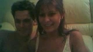 Sie drehen ein Sexvideo auf der Couch Sie drehen ein Sexvideo auf der Couch