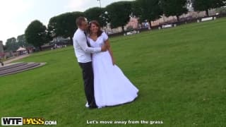 Ein Gangbang draußen für Madelyn