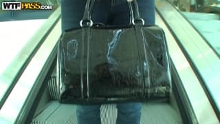 Nessa Devil wird von Martin gefickt