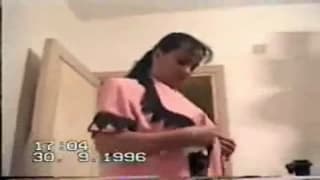 Diese Araberin befriedigt ihren Freund