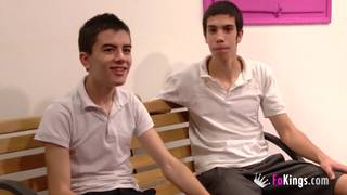 Diese jungen Schüler ficken nach der Klasse
