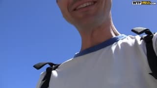 Bestätigen Sie Ihr Alter