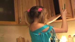 Heiße Blondine in großartigem Clip