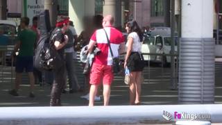 Lidia geht für einen guten Fick zu ihm