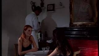 Kate More und Nicol haben Spaß im Urlaub