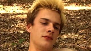 Zwei Sahneschnitten haben viel Spaß draußen