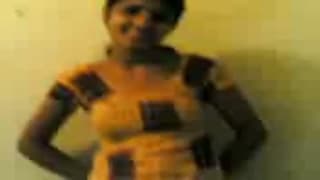 Arabische Brünette, die Schwänze liebt!