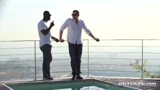 Alexa und Julia haben Spaß an diesem Dreier