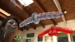 Fetisch-Spaß! Erwürge mich bitte mit dem Dildo