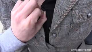 Diese Tschechin wird überall ficken!