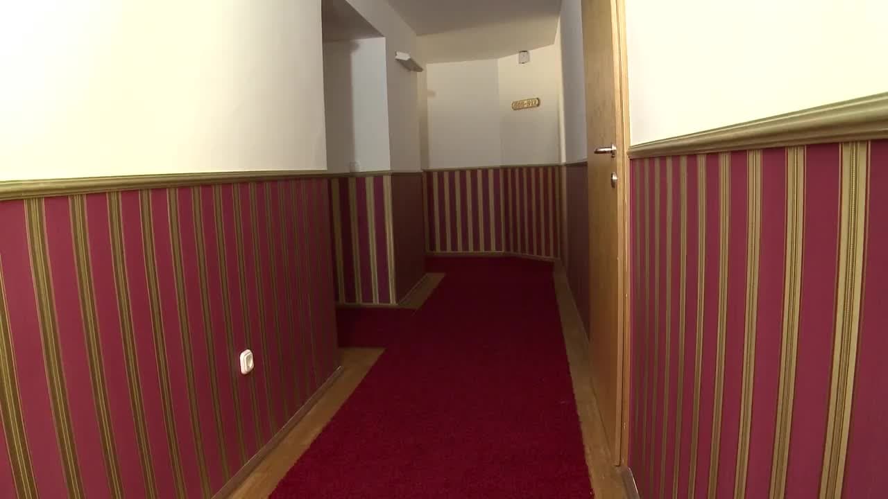 Bestätigen Sie Ihr Alter