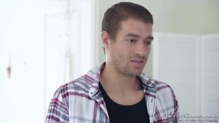 Megan Rain wird wieder sehr schön getröstet