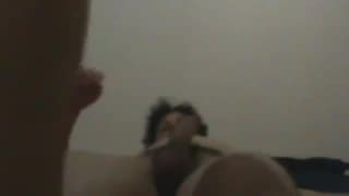 Diese Schlampe liebt wenn ihr Arsch voll ist