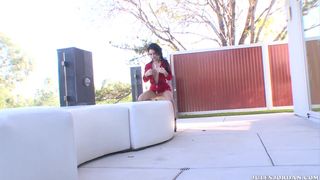 Jenna Presley hat eine eingeölte Spritzmaschine