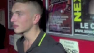 Rebeu hetero bläst Schwulen einen Blowjob mit versteckter Kamera Rebeu hetero bläst Schwulen einen Blowjob mit versteckter Kamera