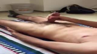 Er zeigt dir deine Masturbationstechnik