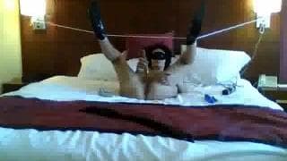 Ein bisschen hausgemachtes Amateur-BDSM Ein bisschen hausgemachtes Amateur-BDSM