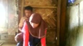 Ein indisches Paar genießt es Liebe zu machen